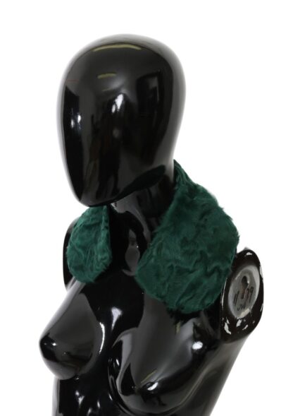 Dolce & Gabbana - Elegant Lambskin Fur Scarf in Lush Green