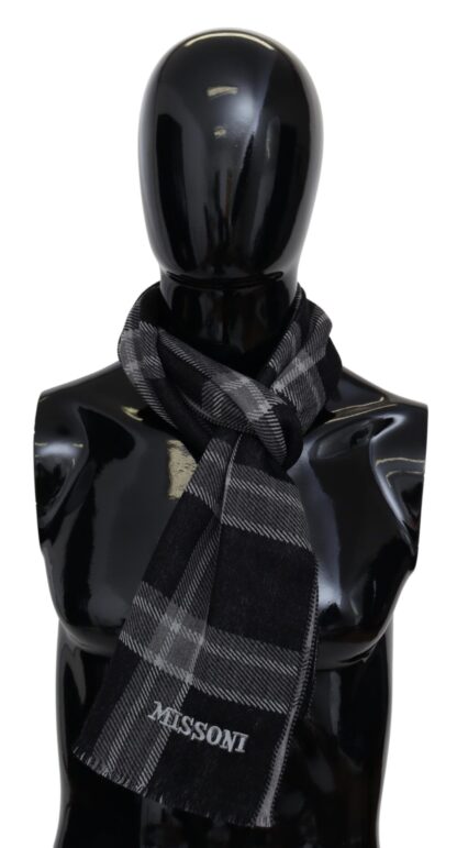 Missoni - Elegant Woolen Striped Scarf