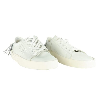 Golden Goose - Elegant White Leather Sneakers with Decorative Accents