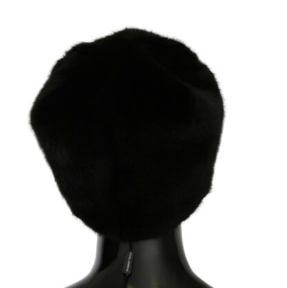 Dolce & Gabbana - Elegant Black Beanie Hat for Sophisticated Style