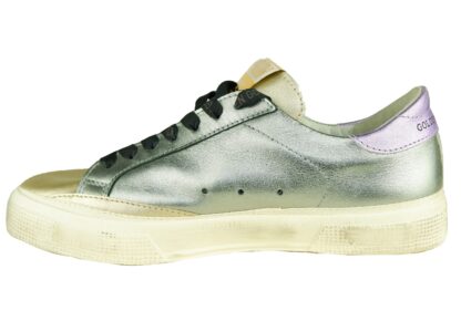 Golden Goose - Chic Italian Crafted Leather Sneakers