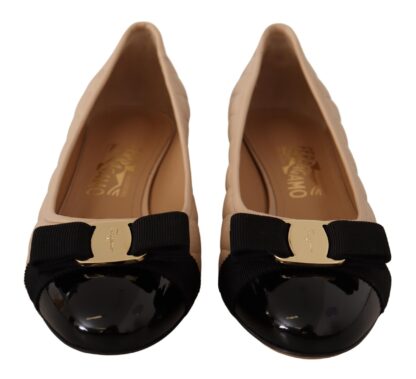 Salvatore Ferragamo - Elegant Quilted Leather Pumps in Beige and Black