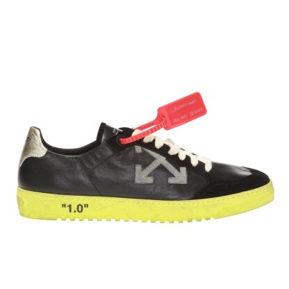 Off-White - Elevated Street-Style Lace-Up Sneakers