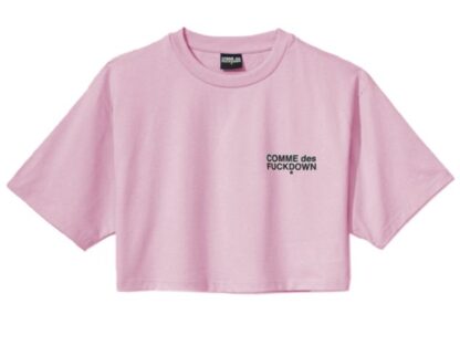 Comme Des Fuckdown - Graphic Print Logo Tee in Pink