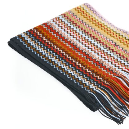 Missoni - Chic Geometric Patterned Scarf with Fringes