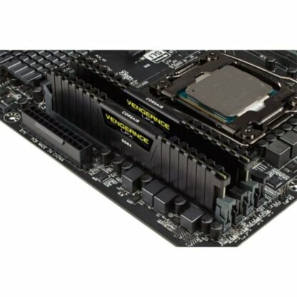 Μνήμη RAM Corsair Vengeance LPX CL16 CL18