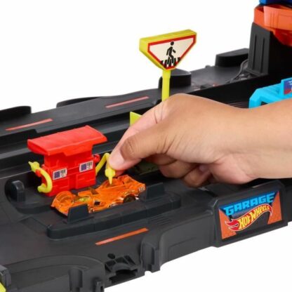 Πίστα Αγώνων Hot Wheels Ultimate Garage