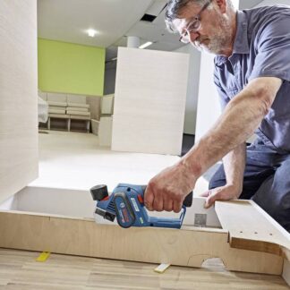 Makita Φρεζοκαβιλιέρα 18V 2x5Ah με Σύστημα Αναρρόφησης Κωδικός: DPJ180RTJ