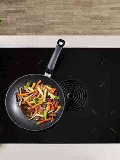 Fissler Adamant Wok από Αλουμίνιο με Αντικολλητική Επίστρωση 28cm Κωδικός: 157-805-28-100/0