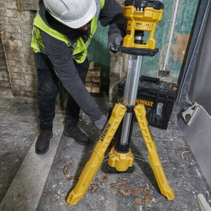 Dewalt Προβολέας Εργασίας Μπαταρίας LED IP55 με Φωτεινότητα έως 3000lm Κωδικός: DCL079