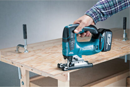 Makita Σέγα 18V Χωρίς Μπαταρία Brushless Κωδικός: DJV182Z