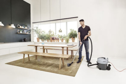 Nilfisk VP300 Hepa EU2 Σκούπα Στερεών 1200W με Πλαστικό Κάδο 10lt