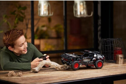 Lego Technic Audi RS Q e-tron για 10+ Ετών 914τμχ Κωδικός: 42160