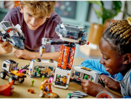 Lego City Space Base And Rocket Launchpad για 8+ Ετών Κωδικός: 60434