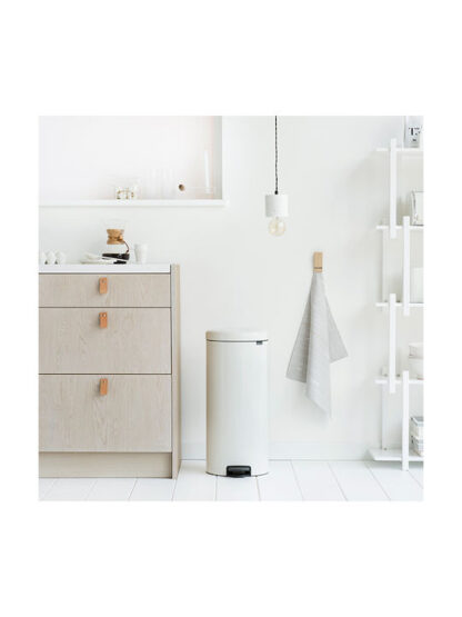 Brabantia Pedal Bin Newicon 30,0 L white