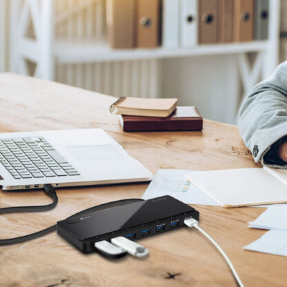 TP-LINK UH700 v3 USB 3.0 Hub 7 Θυρών με σύνδεση USB-A & Θύρα Φόρτισης και Εξωτερική Παροχή Ρεύματος Κωδικός: UH700 V3