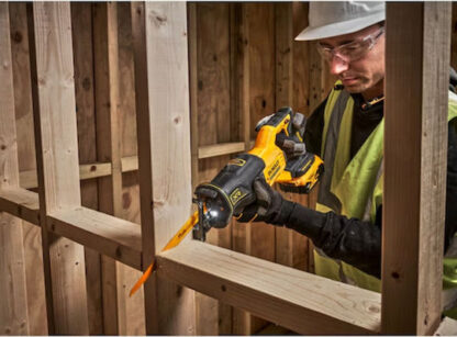 Dewalt Σπαθοσέγα 18V Κωδικός: DCS382NT