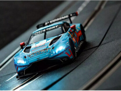 Carrera Digital 132     20031074 Aston-Martin Vantage GTE  No.33
