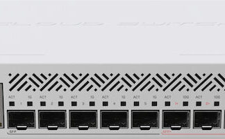MikroTik CRS320-8P-8B-4S+RM v7 Managed L2 PoE++ Switch με 17 Θύρες Ethernet και 4 SFP Θύρες