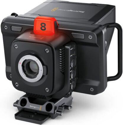 Blackmagic Design Βιντεοκάμερα Studio Camera 6K Pro 6K @ 50fps Αποθήκευση σε Κάρτα Μνήμης με Οθόνη Αφής 7" και HDMI