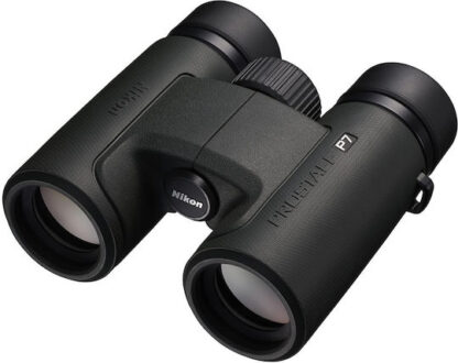 Nikon Prostaff P7  8x30