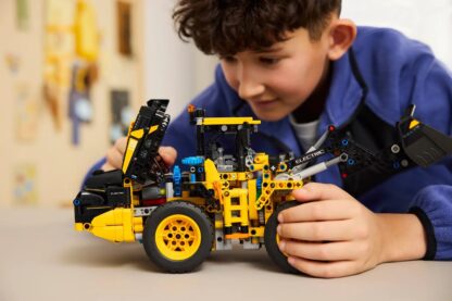 LEGO Pala gommata Volvo L120 Electric (42209)