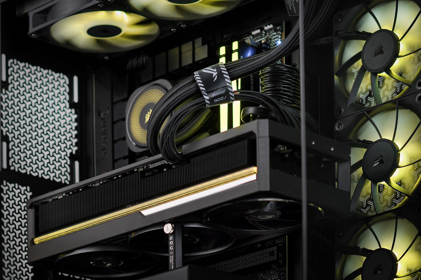 Actina 5901443415947 PC AMD Ryzen™ 7 7800X3D 32 GB DDR5-SDRAM 2 TB SSD AMD Radeon RX 9070 XT Midi Tower Black Actina 5901443415947 PC AMD Ryzen™ 7 7800X3D 32 GB DDR5-SDRAM 2 TB SSD AMD Radeon RX 9070 XT Midi Tower Black