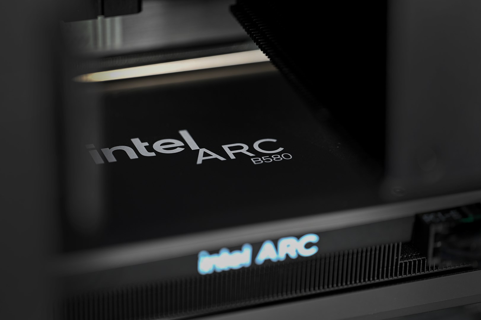 Actina 5901443410270 PC AMD Ryzen™ 5 7500F 32 GB DDR5-SDRAM 1 TB SSD Intel Arc B580 Midi Tower Black Actina 5901443410270 PC AMD Ryzen™ 5 7500F 32 GB DDR5-SDRAM 1 TB SSD Intel Arc B580 Midi Tower Black