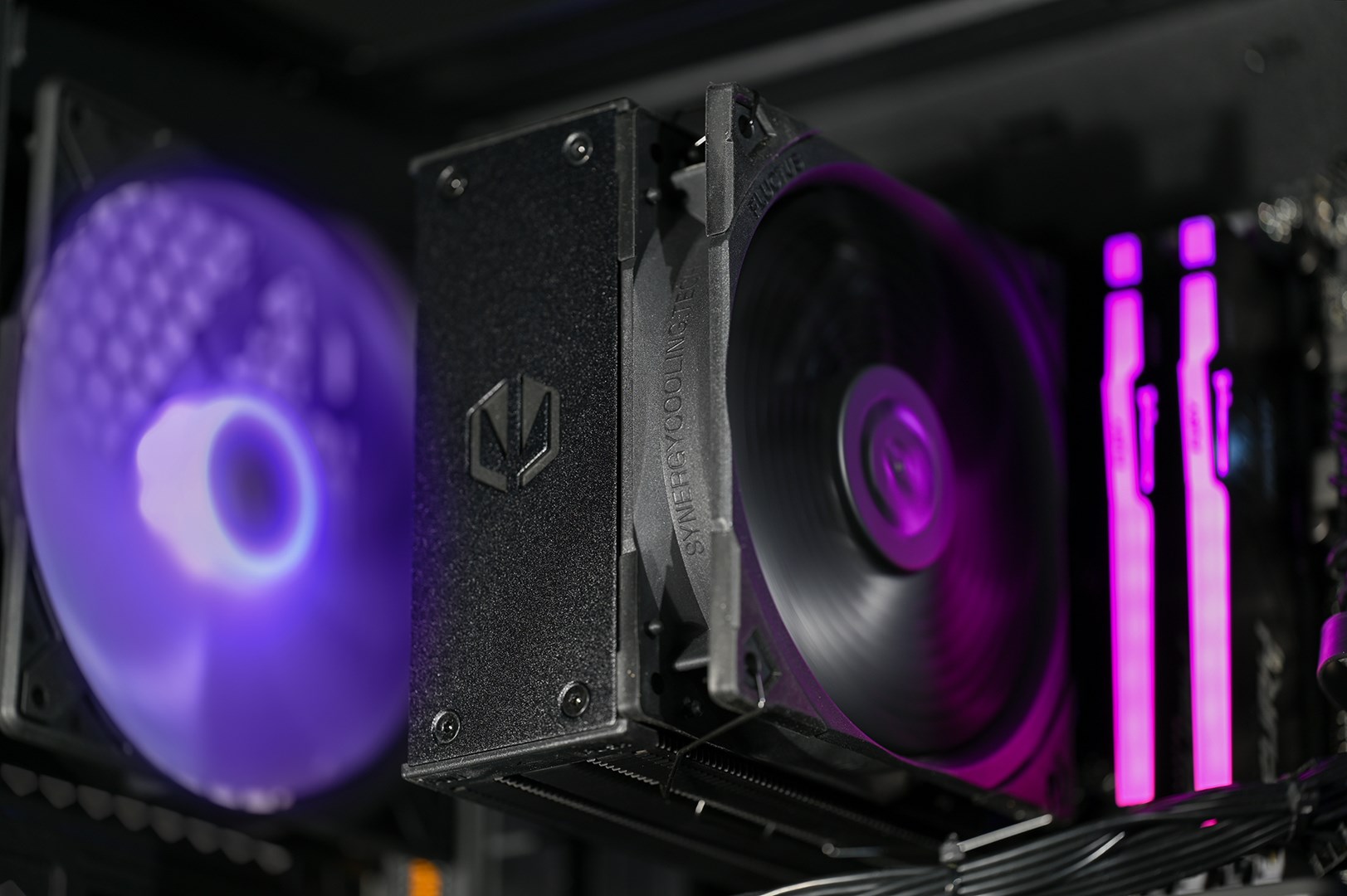 Actina 5901443410270 PC AMD Ryzen™ 5 7500F 32 GB DDR5-SDRAM 1 TB SSD Intel Arc B580 Midi Tower Black Actina 5901443410270 PC AMD Ryzen™ 5 7500F 32 GB DDR5-SDRAM 1 TB SSD Intel Arc B580 Midi Tower Black