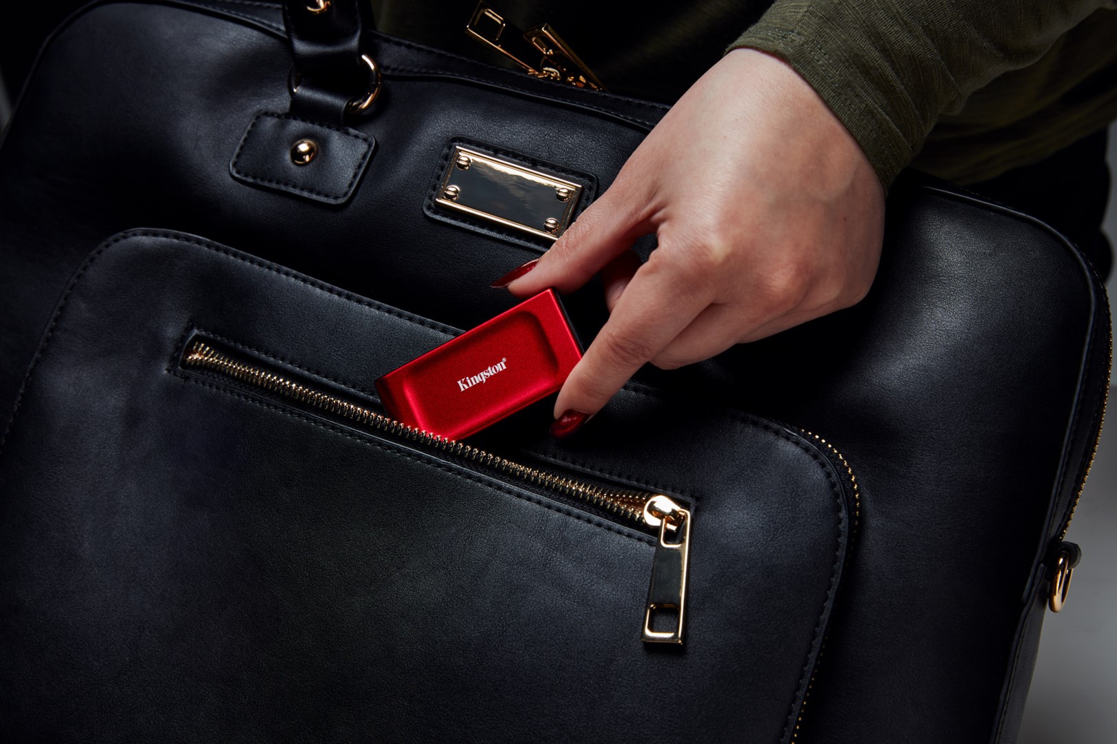 Kingston Technology 2TB XS1000 Red External USB 3.2 Gen 2 Portable Solid State Drive Kingston Technology 2TB XS1000 Red External USB 3.2 Gen 2 Portable Solid State Drive