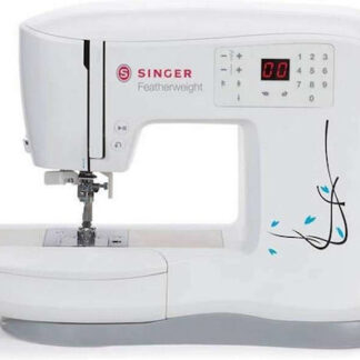 Singer 7640 sewing machine  electric current  white