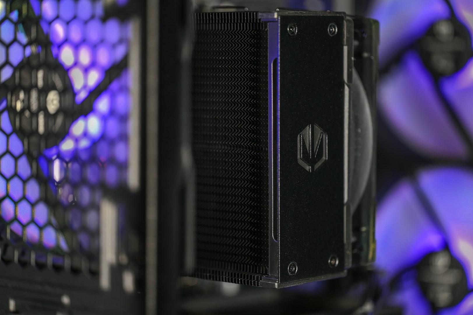 Actina 5901443421184 PC AMD Ryzen™ 7 7700 32 GB DDR5-SDRAM 1 TB SSD NVIDIA GeForce RTX 5060 Ti Midi Tower Black Actina 5901443421184 PC AMD Ryzen™ 7 7700 32 GB DDR5-SDRAM 1 TB SSD NVIDIA GeForce RTX 5060 Ti Midi Tower Black