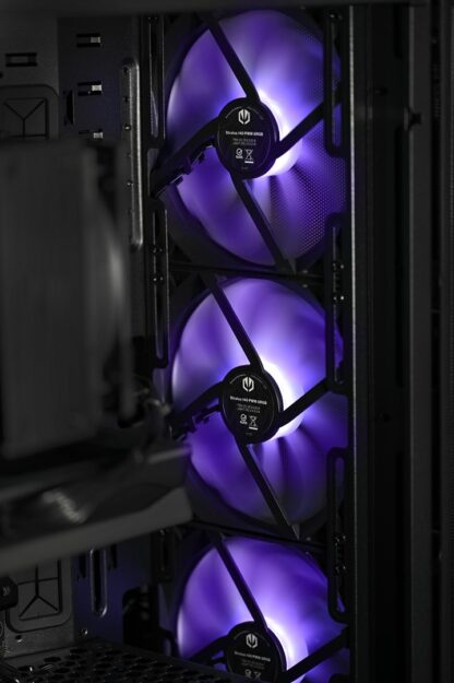 Actina 5901443422419 PC AMD Ryzen™ 7 8700F 32 GB DDR5-SDRAM 2 TB SSD AMD Radeon RX 9070 Midi Tower Black