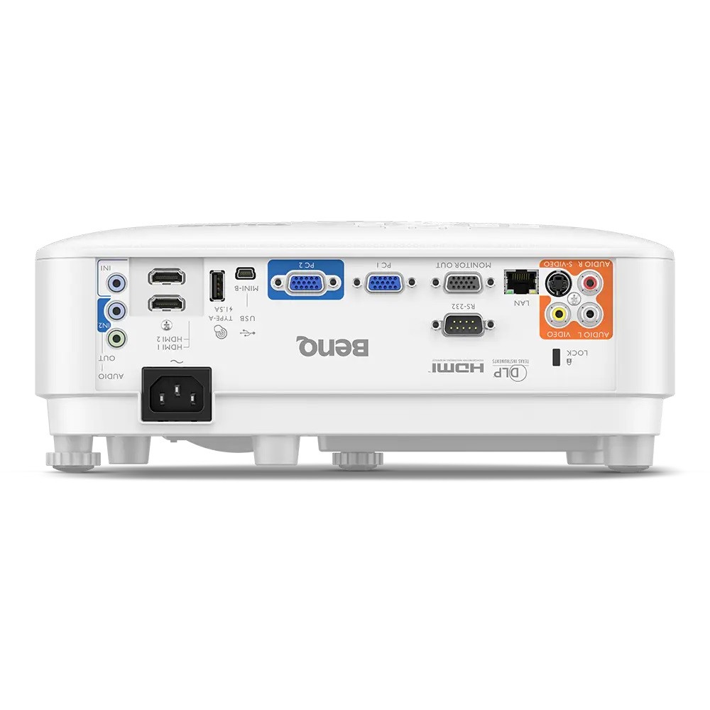 Projector MX825STH DLP XGA/3500AL/20000:1/HDMI Projector MX825STH DLP XGA/3500AL/20000:1/HDMI