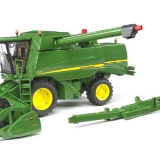 Bruder Tractor Claas Axi on 950