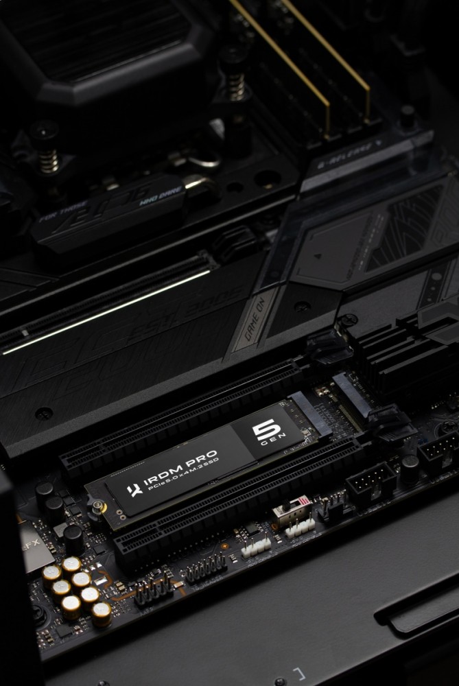 SSD IRDM PRO P54S Gen5 4TB 5x4 2280 12000/11000MB/s SSD IRDM PRO P54S Gen5 4TB 5x4 2280 12000/11000MB/s