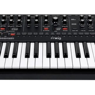 MOOG Messenger - a monophonic analog keyboard synthesizer