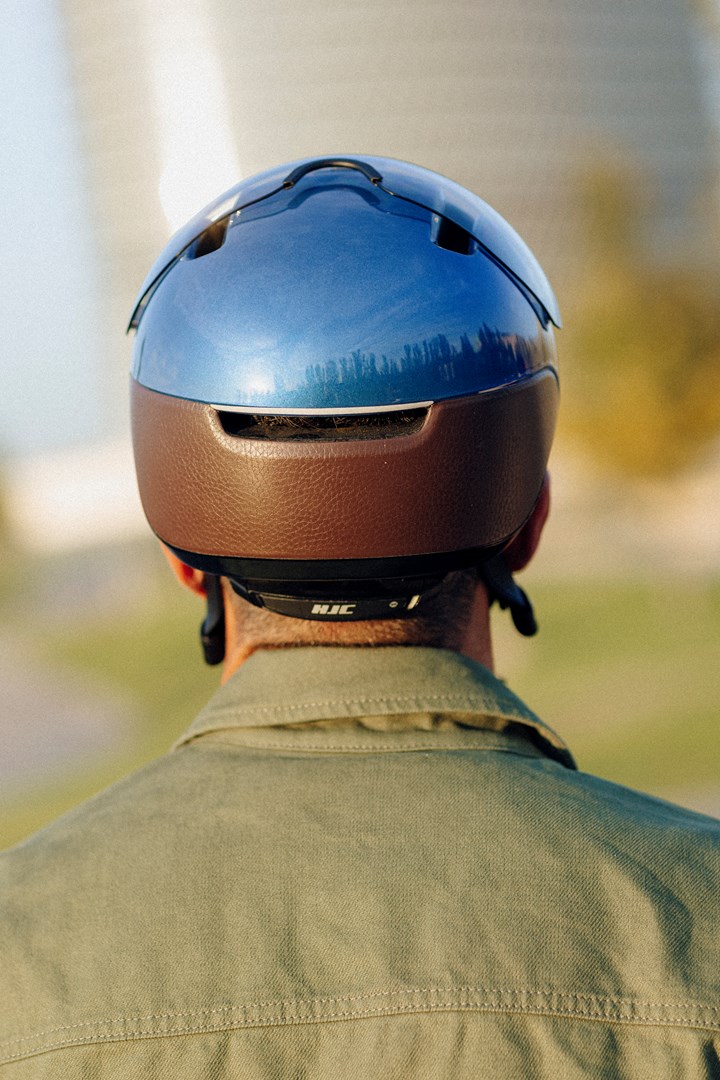 Kask Rowerowy HJC CALIDO PLUS BiaÅo-Szary PEARL WHITE GREY r.L Kask Rowerowy HJC CALIDO PLUS BiaÅo-Szary PEARL WHITE GREY r.L