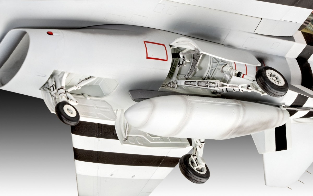 Plastic model Airplane 50TH Anniversary F-16 Falcon 1/32 Plastic model Airplane 50TH Anniversary F-16 Falcon 1/32